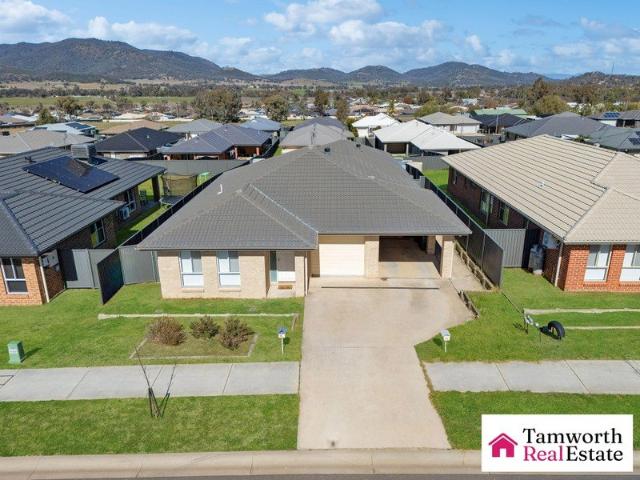Duplex for sale in Kootingal, New South Wales