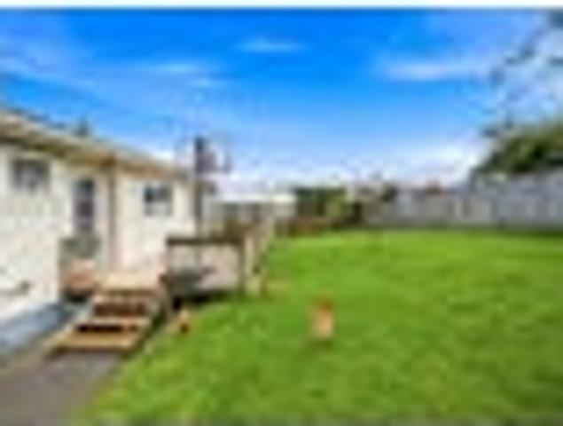 House for sale in Wairau Valley