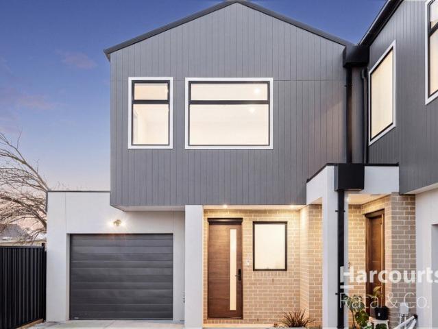 Apartment for sale in Camerons Creek, Victoria