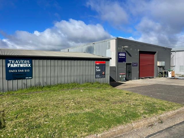 Warehouse for sale in Brisbane Grove, New South Wales