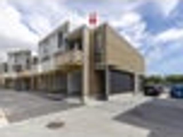 Townhouse for sale in Paraparaumu, Wellington