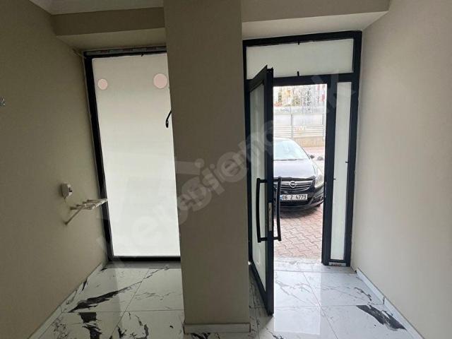 Küçükçekmece, İstanbul içerisinde satılık Dükkan