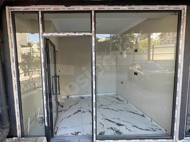 Küçükçekmece, İstanbul içerisinde satılık Dükkan