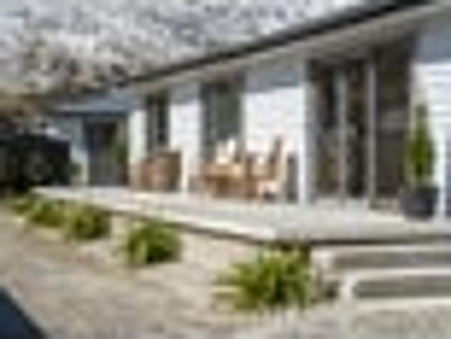 House for sale in Otakou