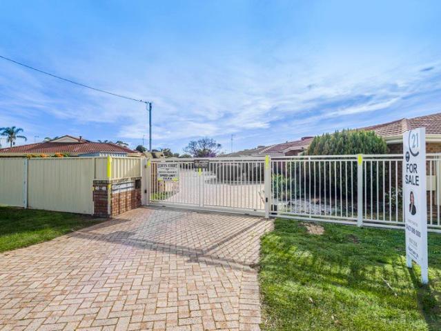 Apartment for sale in Parklands, Western Australia