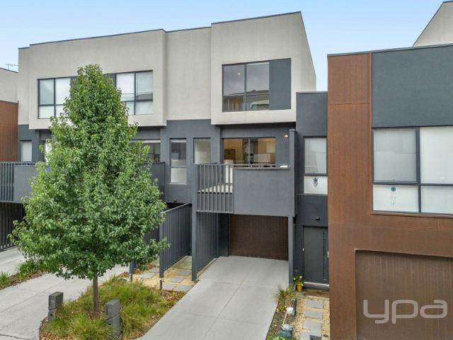 Townhouse for sale in Camerons Creek, Victoria