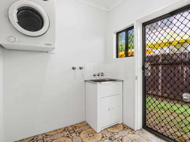 Apartment for sale in Bungalow, Queensland