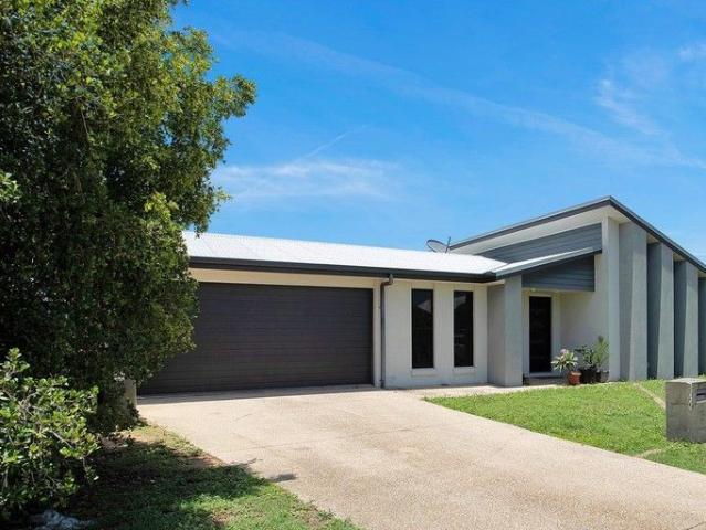 House for sale in Blacks Beach