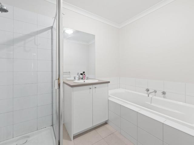 Townhouse for sale in Camerons Creek, Victoria