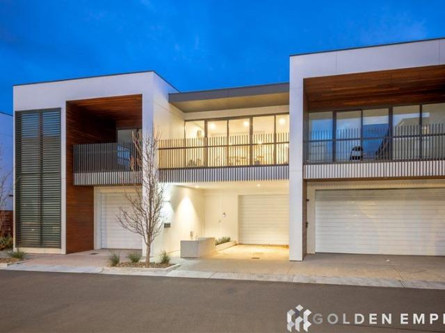 Townhouse for sale in Camerons Creek, Victoria