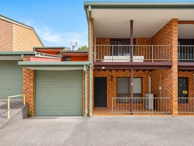 Townhouse for sale in Toombul, Queensland