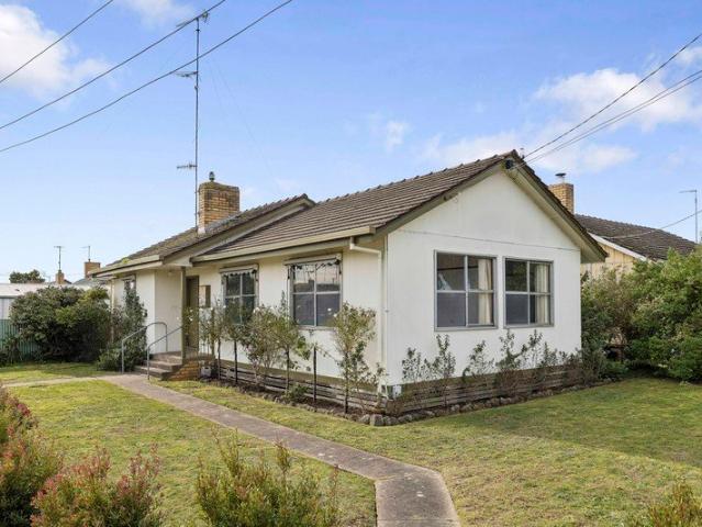 House for sale in Colac, Shire of Colac Otway