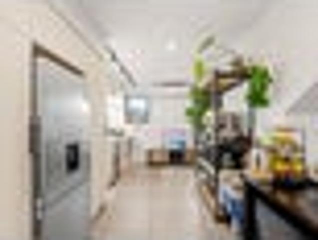 Apartment for sale in Heathcote, Canterbury