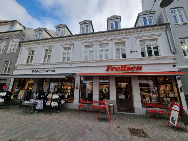 Erhvervsejendom til leje i Viborg, Århus