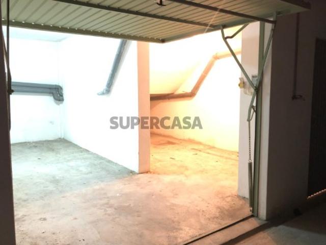 Garagem venda em Setúbal, São Francisco Xavier