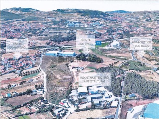 Terreno venda em Santiago Dos Velhos, Lisboa