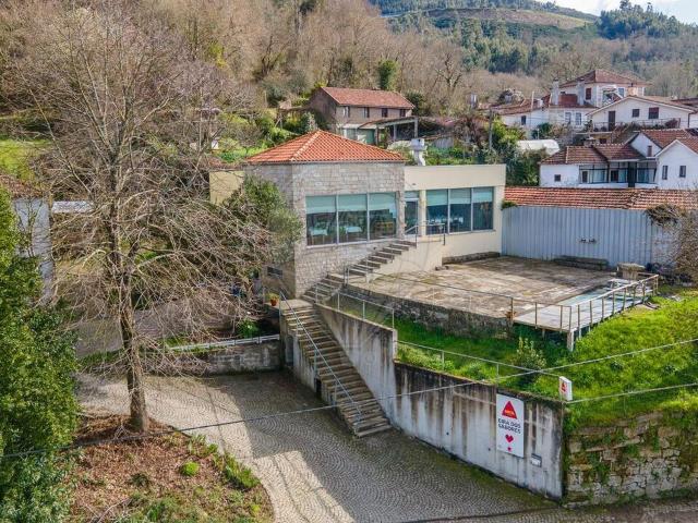 Loja venda em Paços De Vilharigues, Viseu