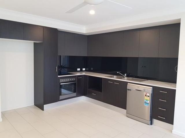 Townhouse for sale in Toombul, Queensland
