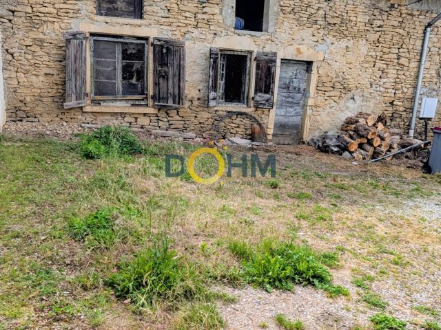 Ferme vente à La Tour-du-Pin, L'isle-d'abeau