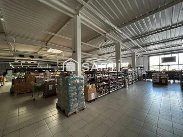 Local Commercial vente à Saint-Quentin, Saint-quentin