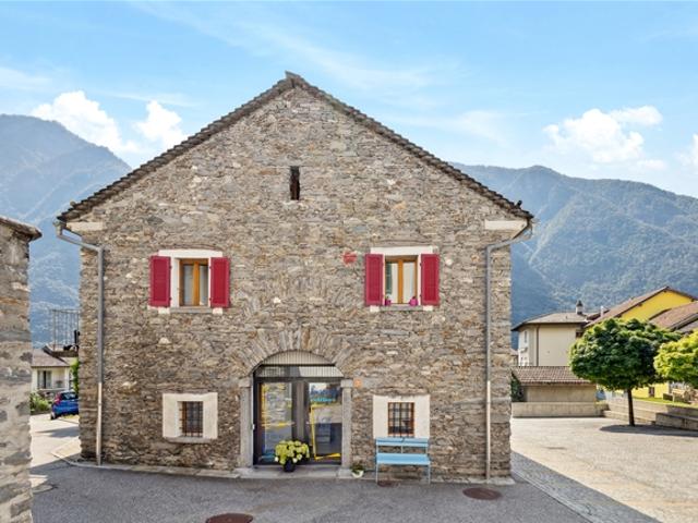 Einfamilienhaus kaufen in Grono, Graubünden