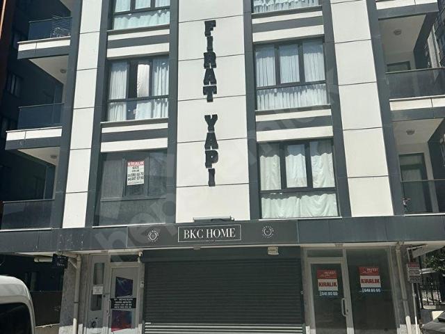 Küçükçekmece, İstanbul içerisinde satılık Dükkan