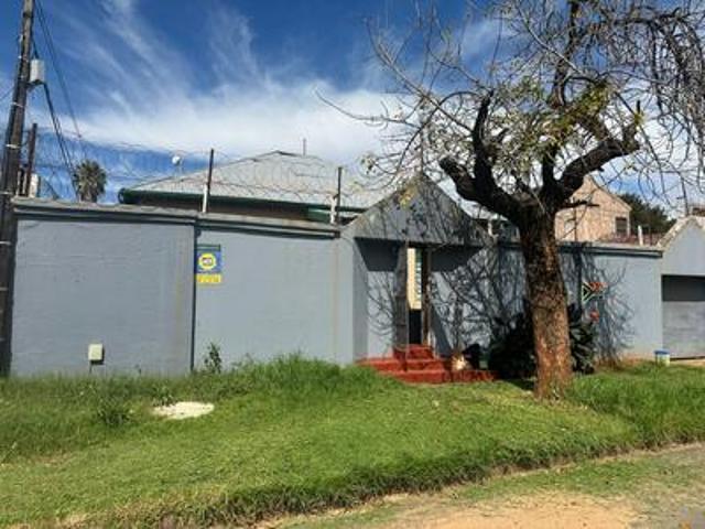 House for sale in Vosloorus, Gauteng