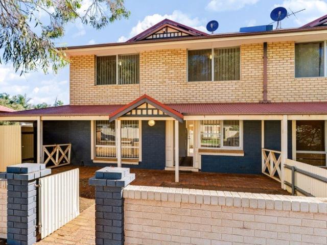 Villa for sale in West Lamington, Kalgoorlie