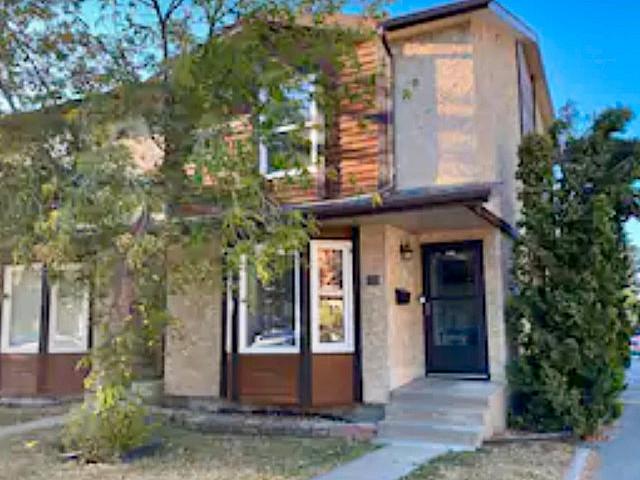Condo for sale in Wedgewood, Alberta