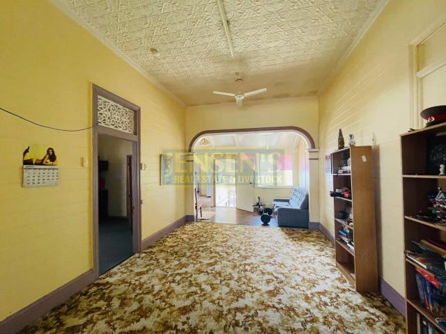 Flat for sale in Charters Towers, Queensland