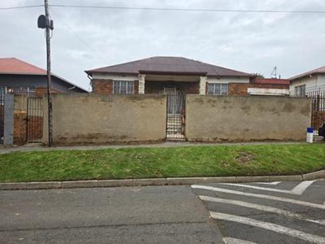 House for sale in Vosloorus, Gauteng