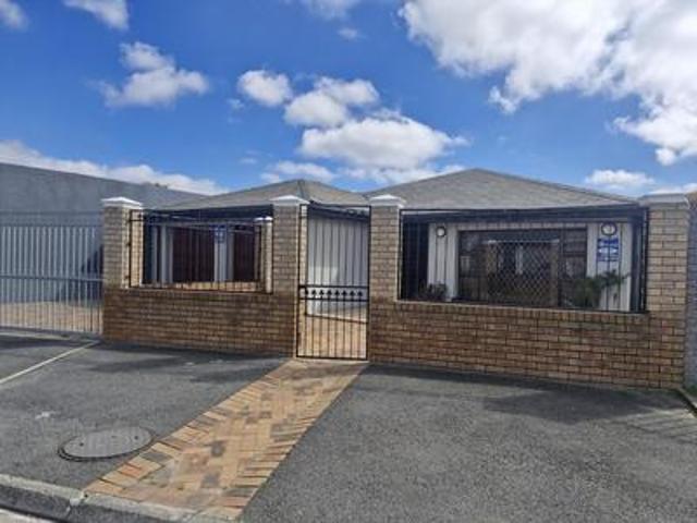 House for sale in Parow, Western Cape