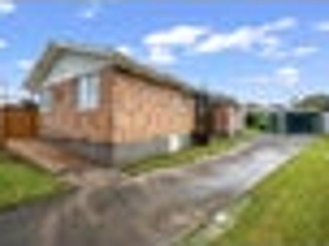 House for sale in Papakura
