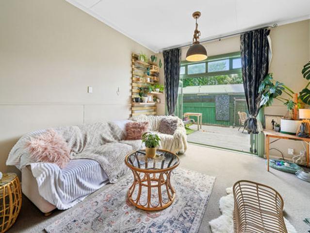 Property for sale in Canterbury