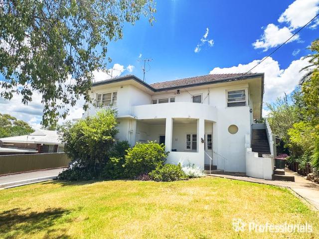 Flat for sale in Piallamore, New South Wales