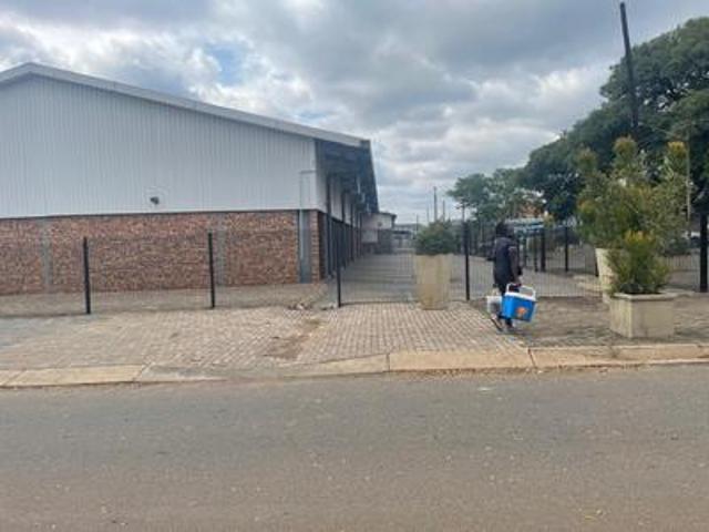 Commercial for rent in Waterkloof, Gauteng
