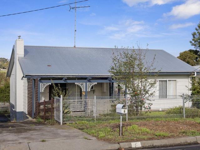 House for sale in Hamilton, Victoria