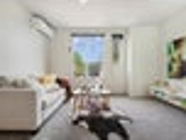 Townhouse for sale in Oratia