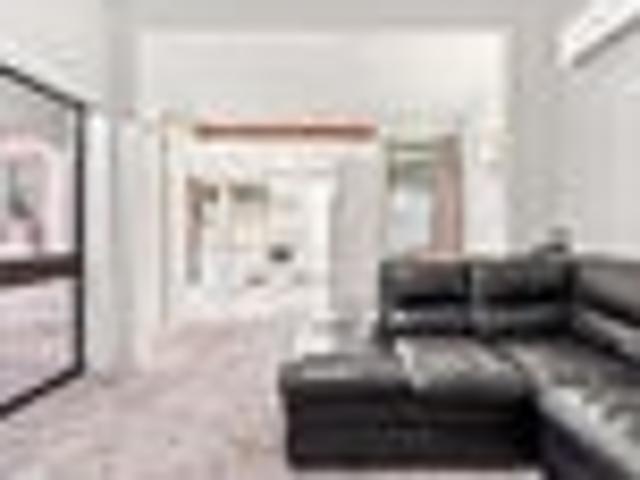 House for sale in Otakou