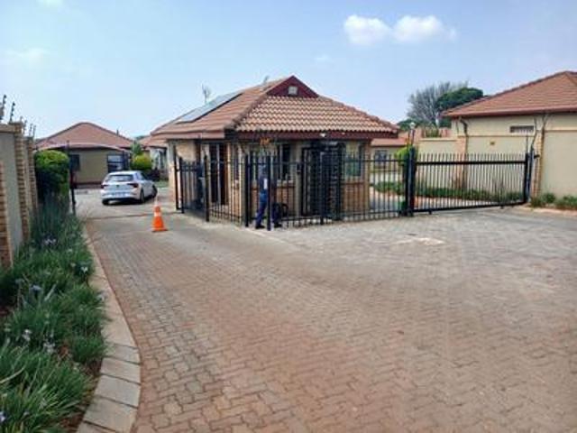 Townhouse for sale in Akasia, Gauteng