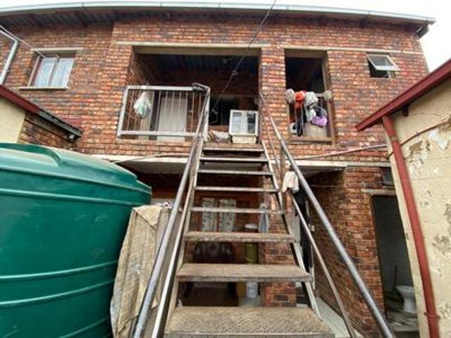 Commercial for sale in Vosloorus, Gauteng