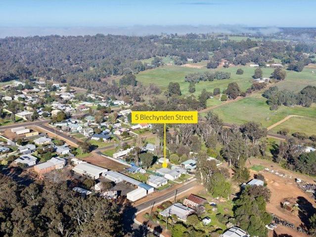 House for sale in Boyup Brook, Western Australia