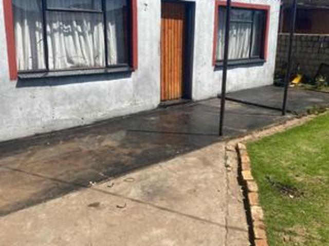 House for sale in Atteridgeville, City of Tshwane Metropolitan Municipality