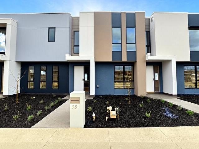 Townhouse for sale in Camerons Creek, Victoria
