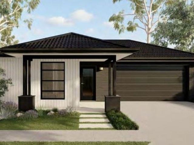 Cottage for sale in Pakenham, Victoria