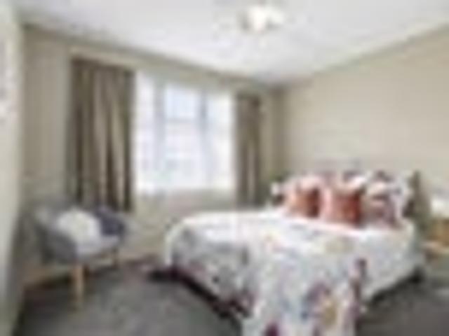 Apartment for sale in Pauatahanui, Wellington