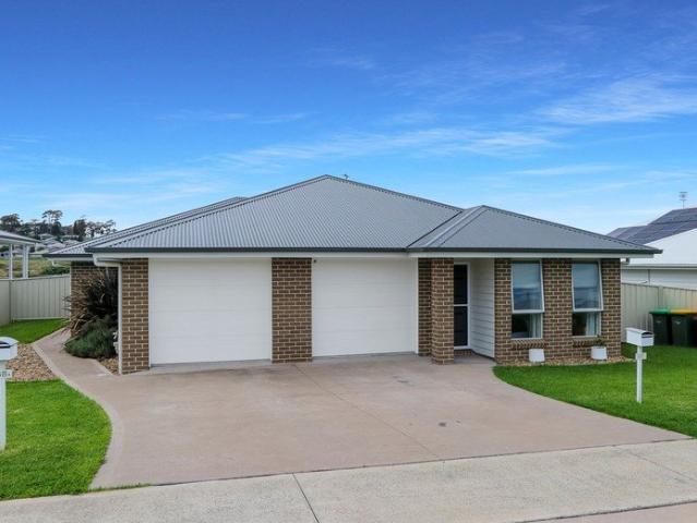 House for sale in Brisbane Grove, New South Wales