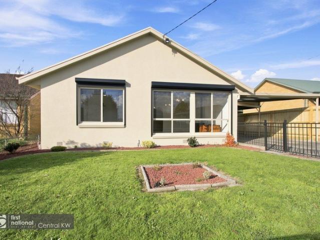 House for sale in Churchill, Victoria