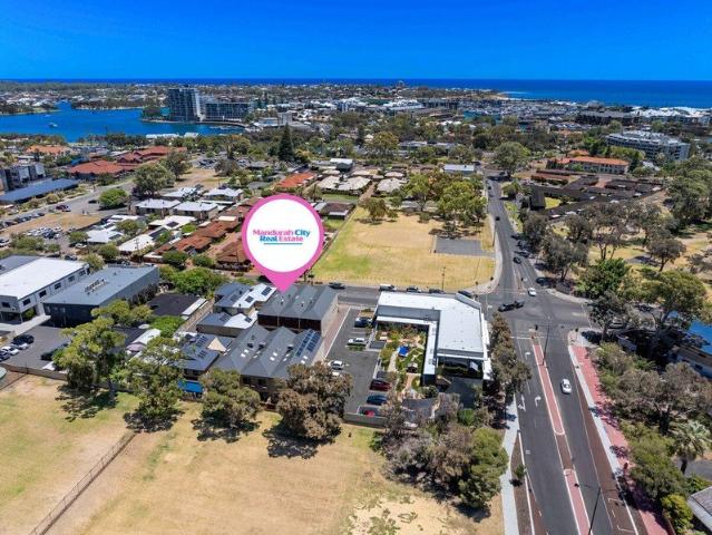 Apartment for sale in Parklands, Western Australia