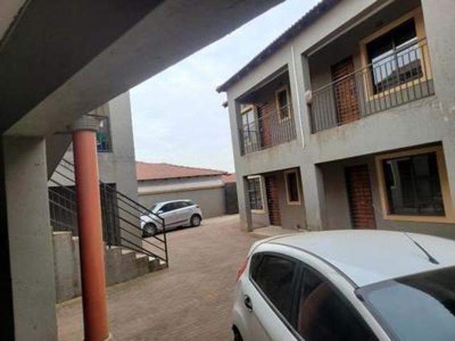 Apartment for sale in Vosloorus